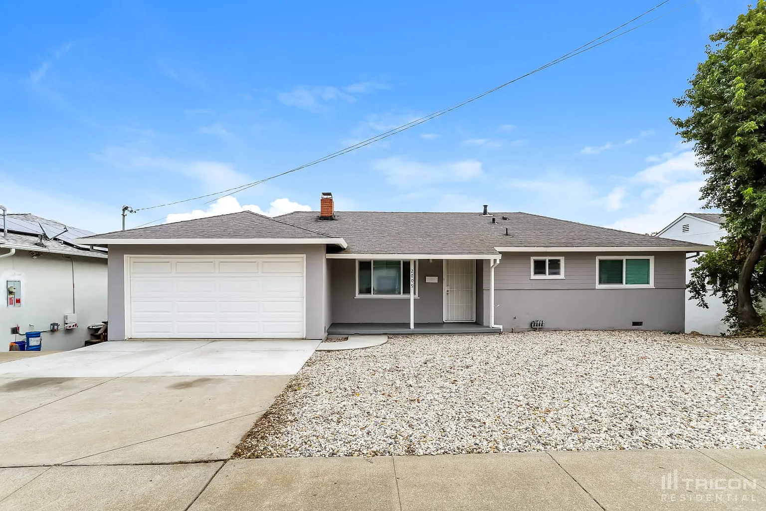 2009 Biglow Dr photo 1