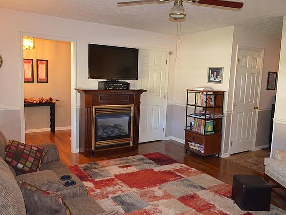 5th image of 116 Woodlawn Dr