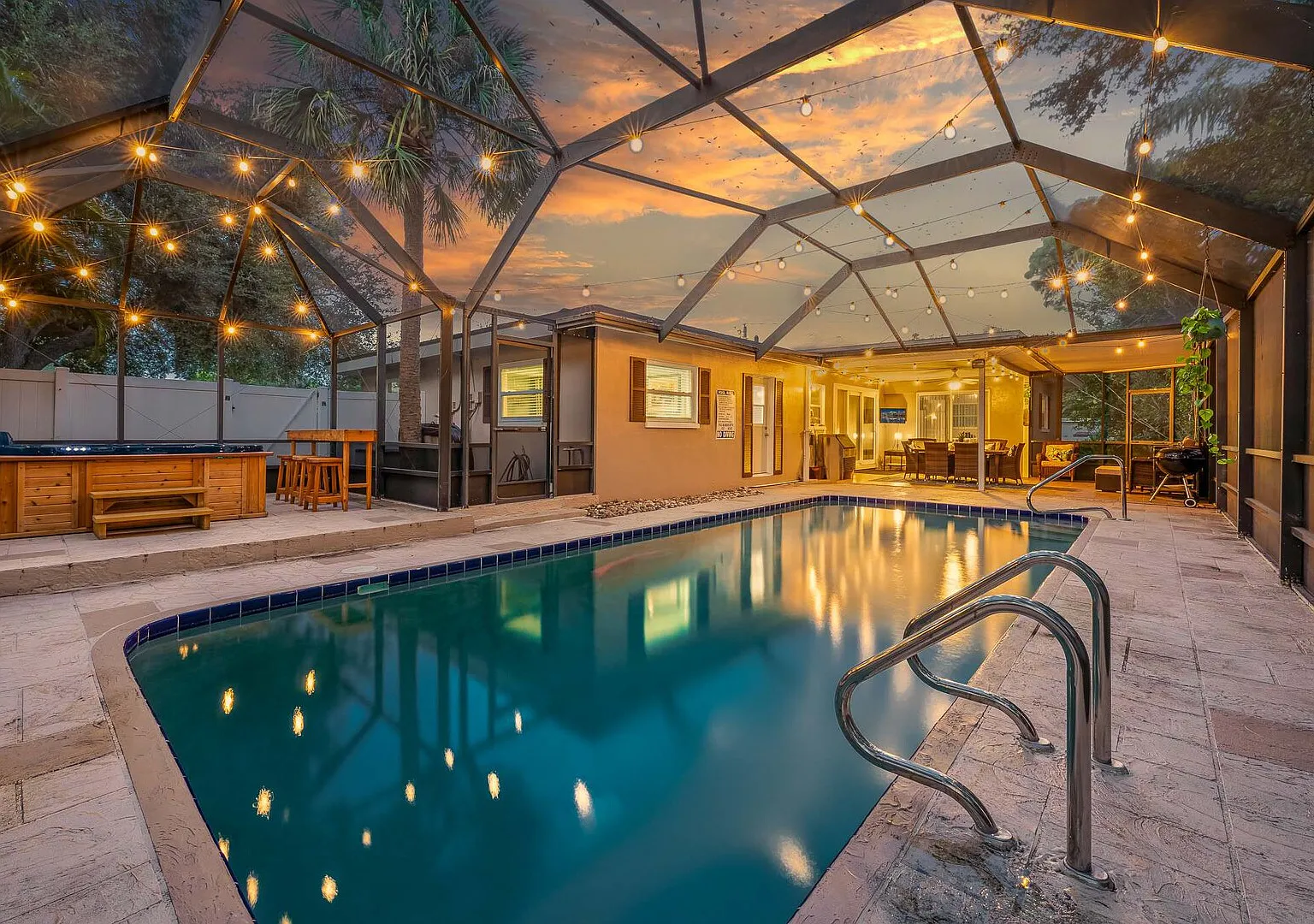Bayview Oasis - Pool, Hot Tub & Pet Friendly! — Photo 1