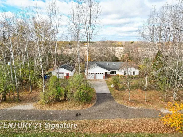 4698 Joan Ct, Auburn, MI 48611