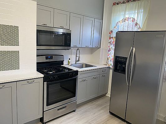 1st image of 9617 Avenue M Floor 1