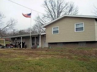 4650 Waynes Trace Rd, Hamilton, OH 45011