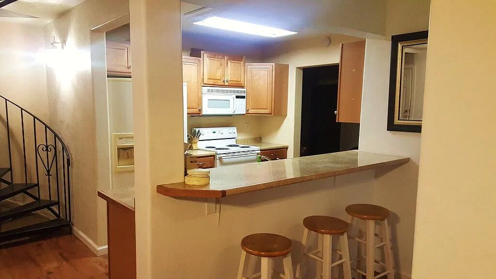 4 bed, 1822 sqft, $3,000 — Photo 4