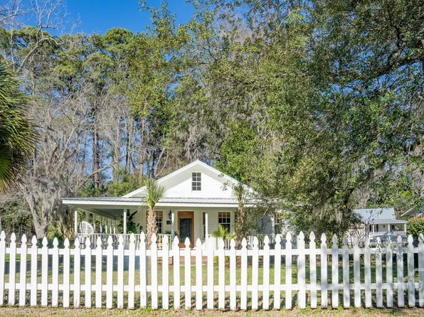 8 Smith Drive, Savannah, GA 31406