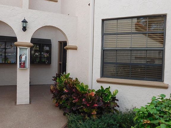 2nd image of 9566 Medici Ln APT B