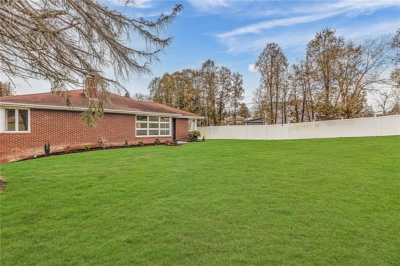 392 Center Grange Rd, Monaca, PA 15061 Zillow