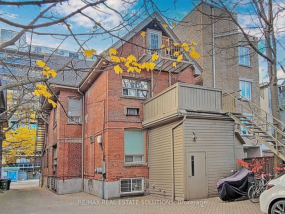 2nd image of 93 Spadina Rd