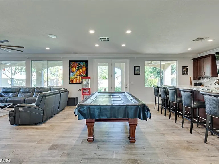 5056 Shadow Palm Ct — Photo 11