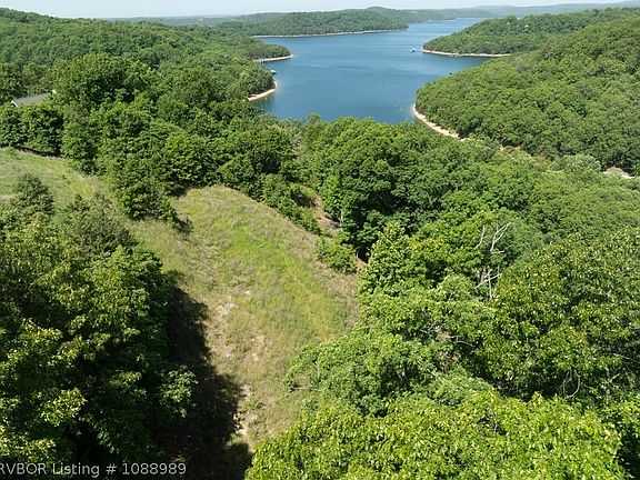 2nd image of Lakeview Bnd