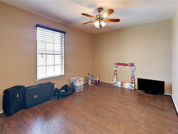 5th image of 2844 Saint Johns Ave