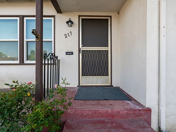 5th image of 217 W Feemster Avenue