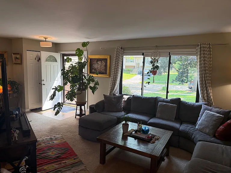 134 S Berteau Ave — Photo 4