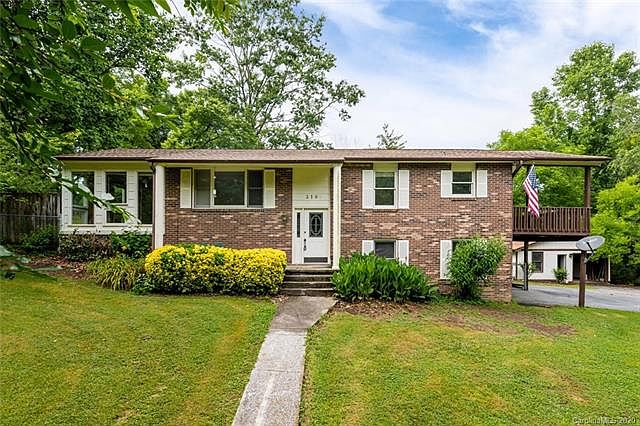 1st image of 210 E Wynnbrook Dr