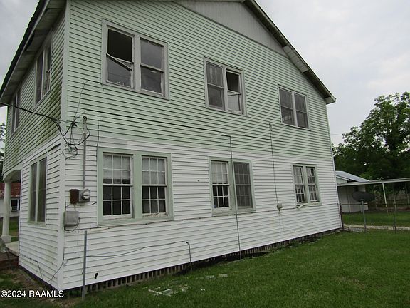 4th image of 325 W Hyacinth St