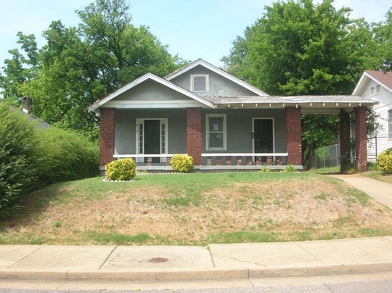 1st image of 912 Stafford Ave
