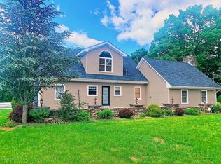 21 Moosic St, Moosic, PA 18507