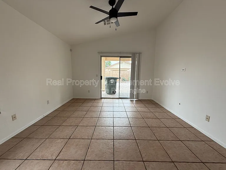 11915 W Rosewood Dr — Photo 11