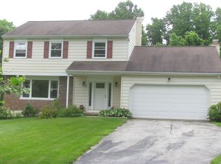 122 Governors Cir, Downingtown, PA 19335