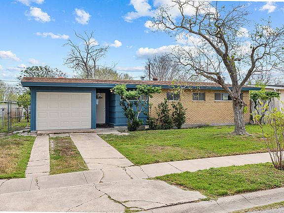2nd image of 1138 Clare Dr