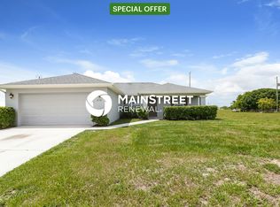610 NE 16th Ter, Cape Coral, FL 33909