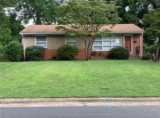 307 Melbourne Rd, Greensboro, NC 27405