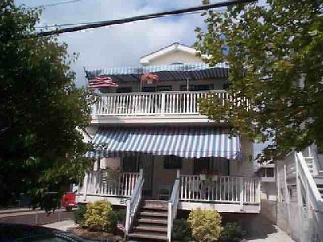 1st image of 805 2nd St #2