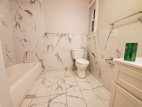 4th image of 2729 John F Kennedy Blvd #21E