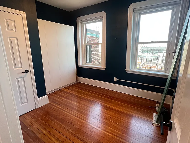 33 Myrtle St #5 — Photo 9