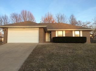 3366 S Sunrise Ave, Springfield, MO 65807