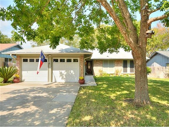 2nd image of 2806 Nordham Dr