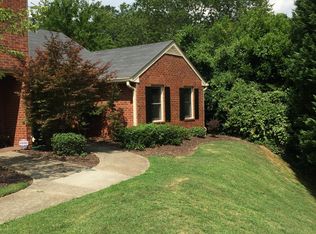 872 Lenox Oaks Cir NE, Atlanta, GA 30324