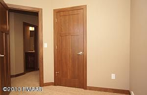 5th image of 443 S Pond Ct E