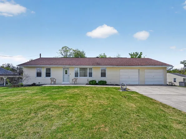 121 Heiner Heights Dr, Lawrenceburg, IN 47025