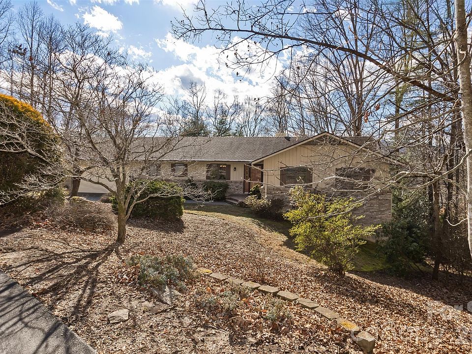 1st image of 2431 W Cumming Woods Ln