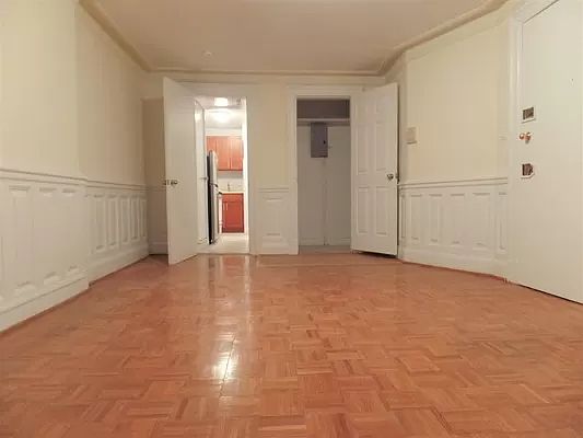 5th image of 217 W 71st St APT 1F