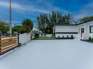 (Undisclosed Address), Miami Beach, FL 33140