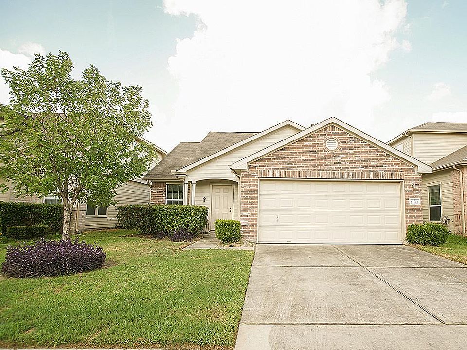 1st image of 21123 Escala Dr