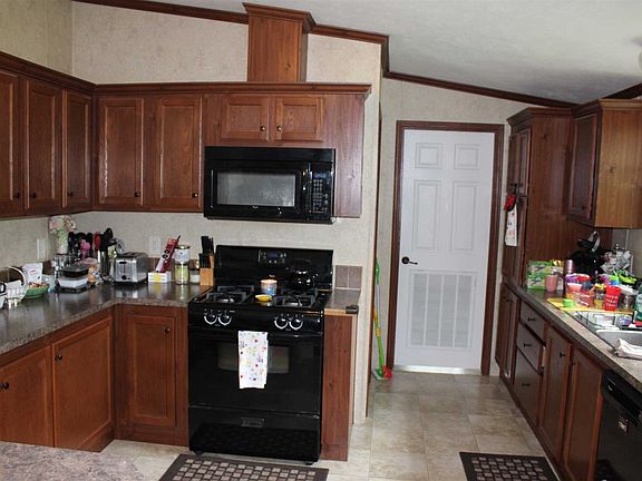 5th image of 200 Thelbridge Dr