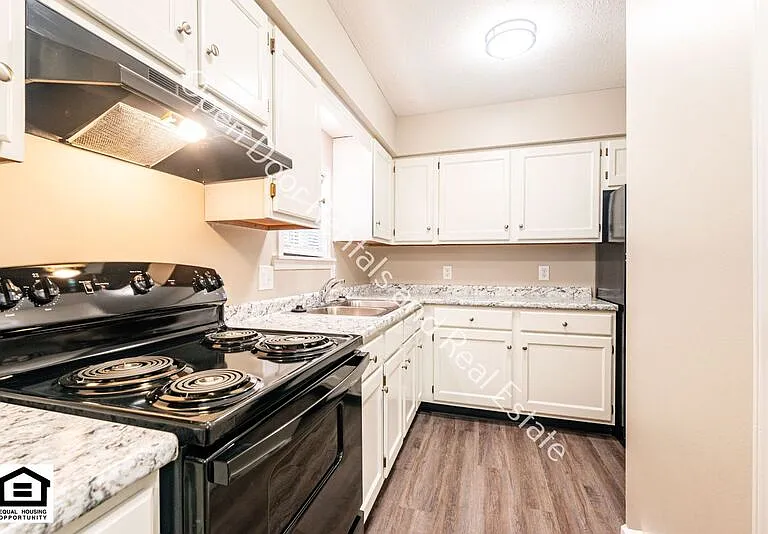 204 Autumn Hills Dr — Photo 11