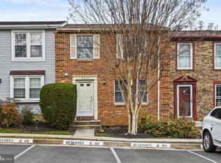 8016 Tyson Oaks Cir, Vienna, VA 22182