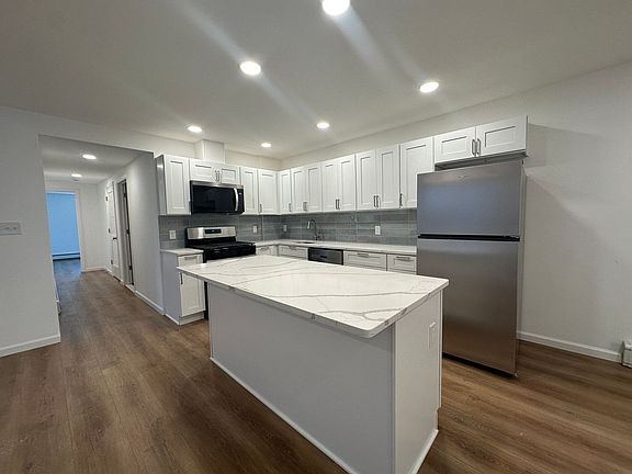 2nd image of 27 Joyce Kilmer Ave Floor 2
