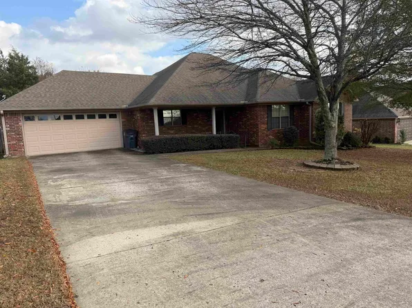 604 Llama Dr, Searcy, AR 72143