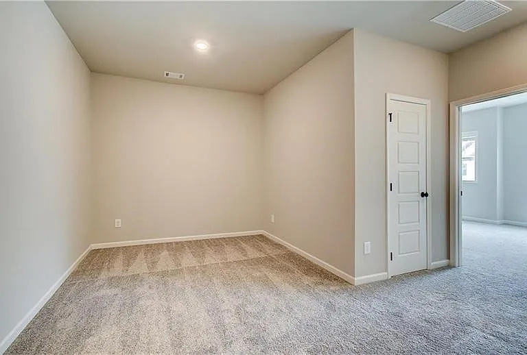 4654 Cypress Landing Way — Photo 11