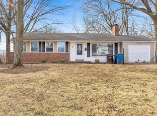 6 Buckeye Dr, Saint Louis, MO 63135