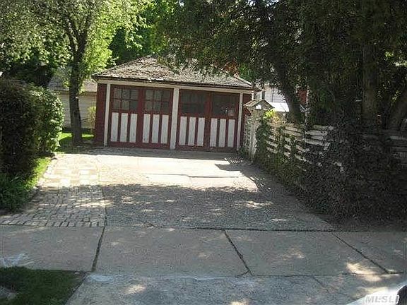 3rd image of 11703 85th Ave