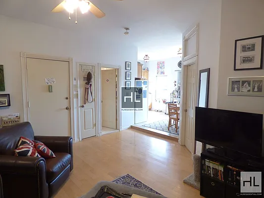 Rented by Highline Residential | media 22