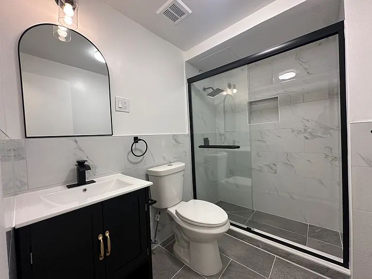 310 Bloomfield St #1 — Photo 11