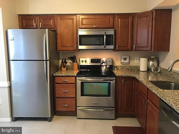 2nd image of 18718 Pikeview Dr