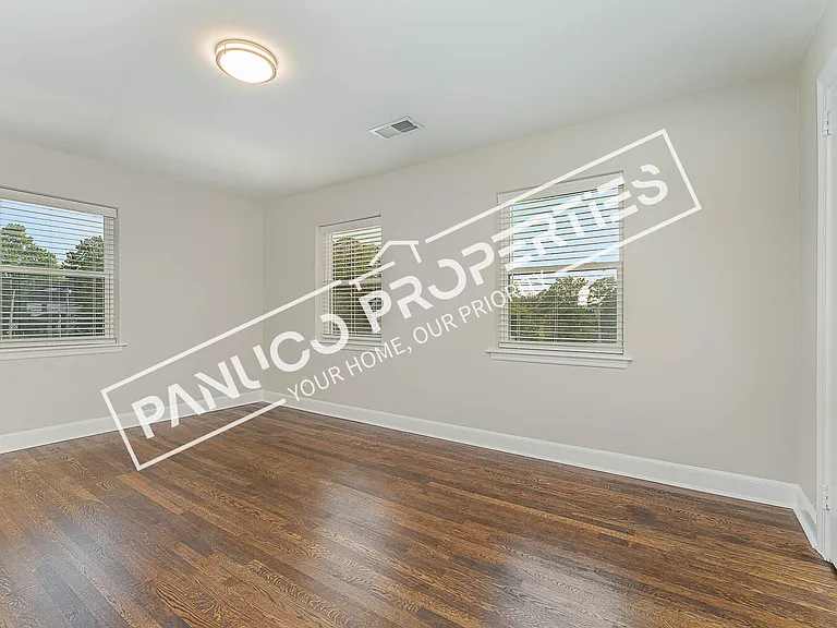 108 Adams St — Photo 13