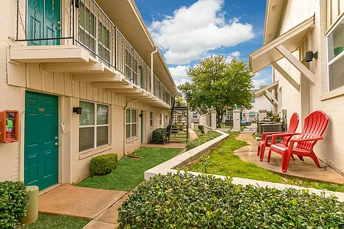 Bennett Pointe Photo 1